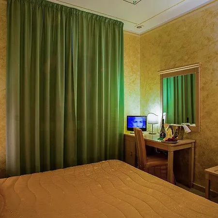 Mannu Hotel