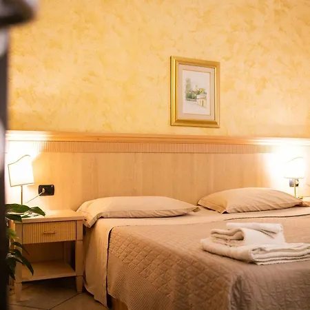 Mannu Hotel 3*