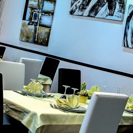 Mannu Hotel 3*