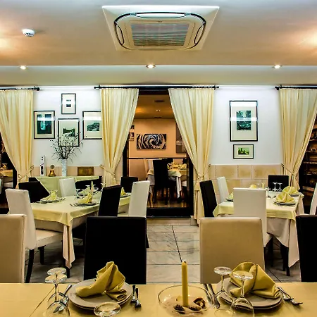 Hotel Mannu 3*