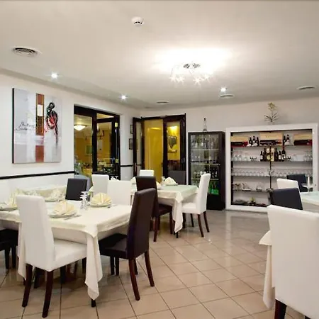Mannu Hotel 3*