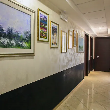 Mannu Отель Боса